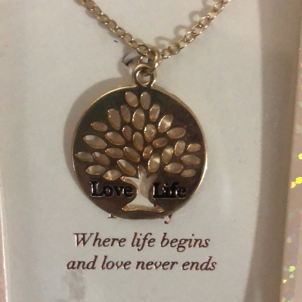 Love life gold tone tree necklace. - Picture 2 of 4